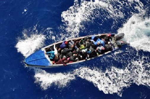 Cancelan búsqueda de 14 dominicanos que querían llegar a Puerto Rico en yola