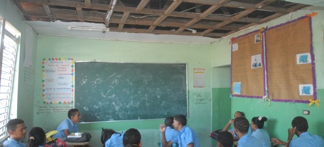 Piden reanudar construcción de escuela en Sabana de la Mar