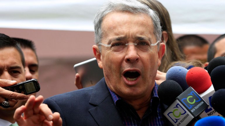 Para Uribe, plebiscito de paz es: "impunidad y premia al terrorismo"