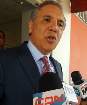 Ministro Peralta advierte actuará contra todo lo que quiera empañar reputación del gobierno