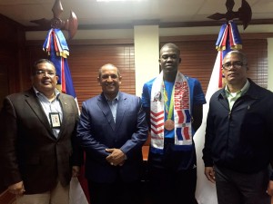 Medallista olímpico visita presidente DNCD