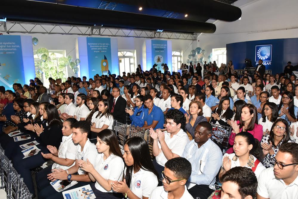 Dos mil estudiantes participan en tercera versión de Banquero Joven Popular