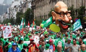 Bruselas: más de 50,000 personas protestan por la reforma de pensiones