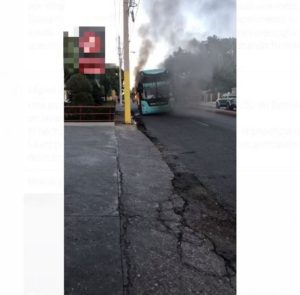 Se incendia autobús de pasajeros en Azua