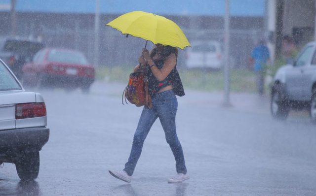 Sistema frontal y vaguada continuarán generando lluvias en gran parte del país