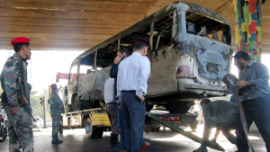 Atentado contra autobús militar en Siria deja 14 muertos
