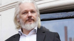 Justicia británica autoriza extradición de Assange a EE.UU.