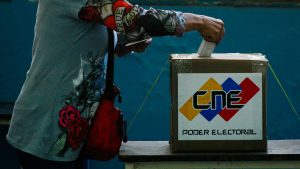 CNE declara inadecuada solicitud de referendo revocatorio contra Maduro