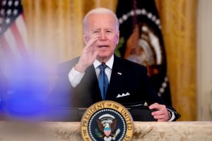 Periodista insultado por Biden recibió llamada del presidente