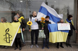 Reclaman ante el consulado ruso en España fin de la guerra en Ucrania