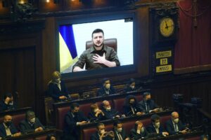 Volodímir Zelenski pide mayores sanciones y presiones para Rusia