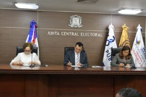 JCE firma acuerdo con Ministerio Público y Ministerio de la Mujer