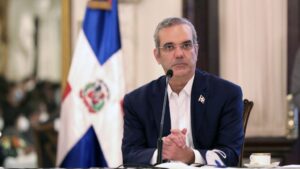 Presidente Luis Abinader emite decreto que regula el voluntariado en el país