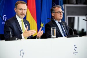 G7 moviliza 19,800 millones de dólares de ayudas a Ucrania en 2022